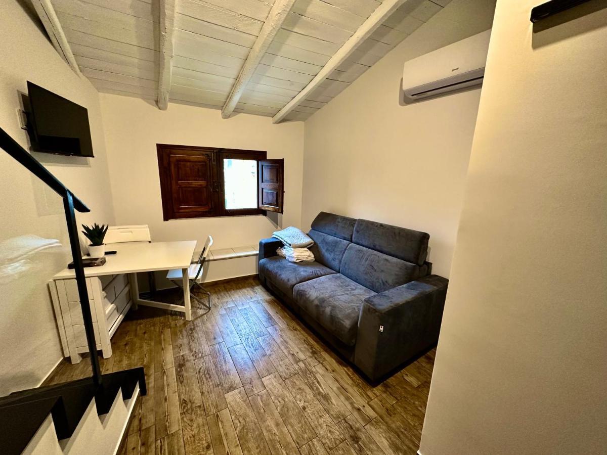 Ninetti Guest House - Apt Centro Storico CTA Exteriör bild